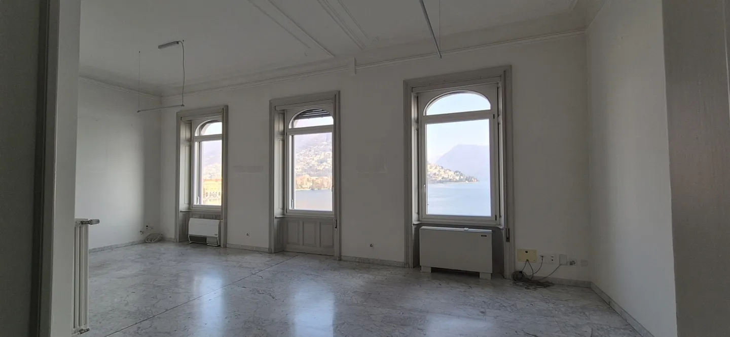 Bureau de Prestige sur la Via Nassa, au cœur de Lugano - Photo 2 sur 7