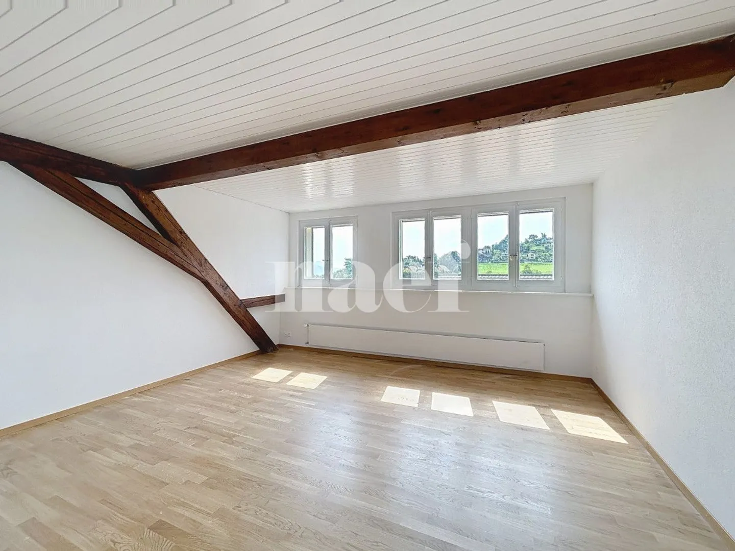 4-room apartment - Photo 3 of 12