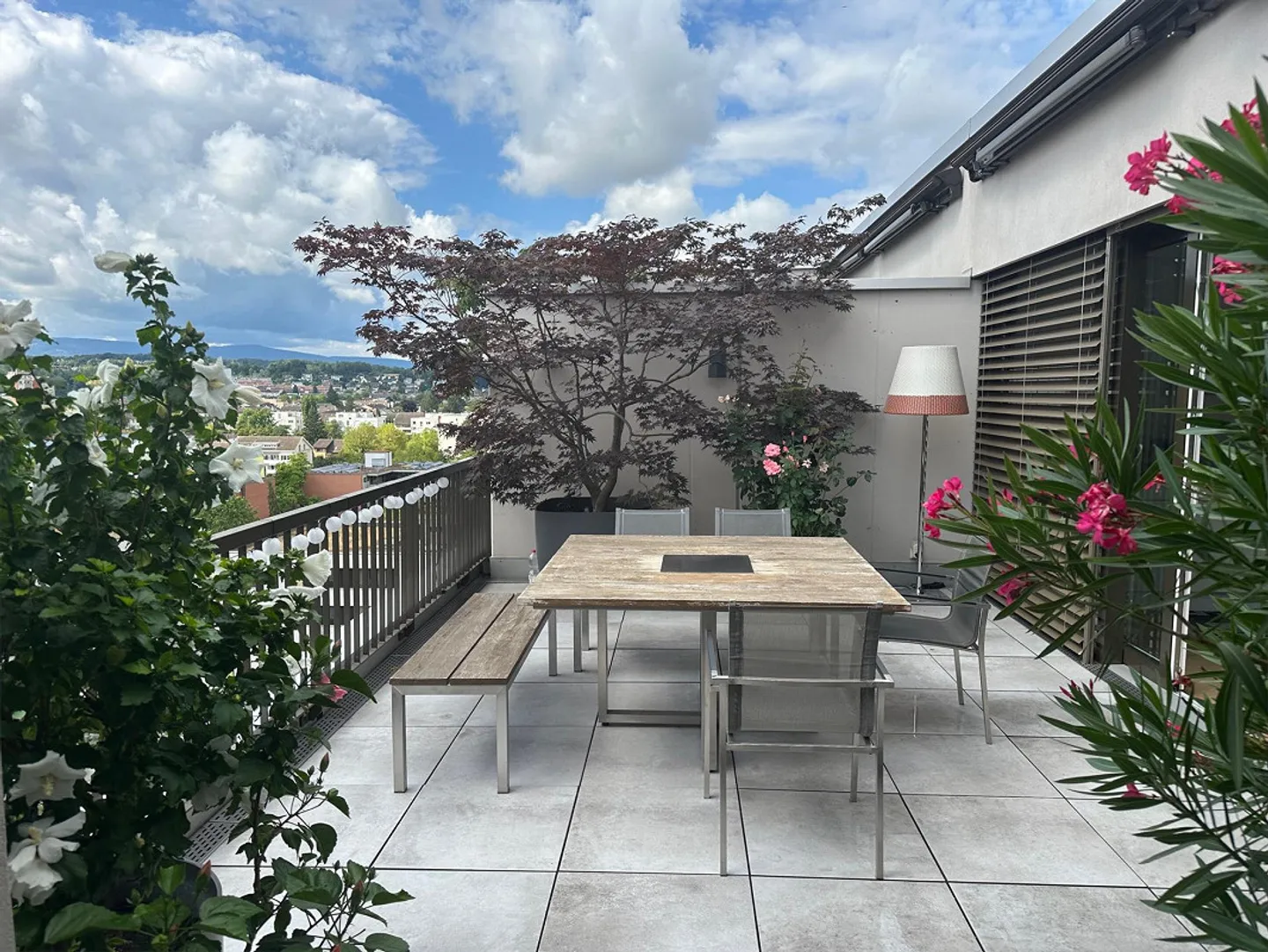 Neuwertige 3.5-Zimmer-Attikawohnung (157 m2) mit traumhafter Aussicht - Foto 4 von 10