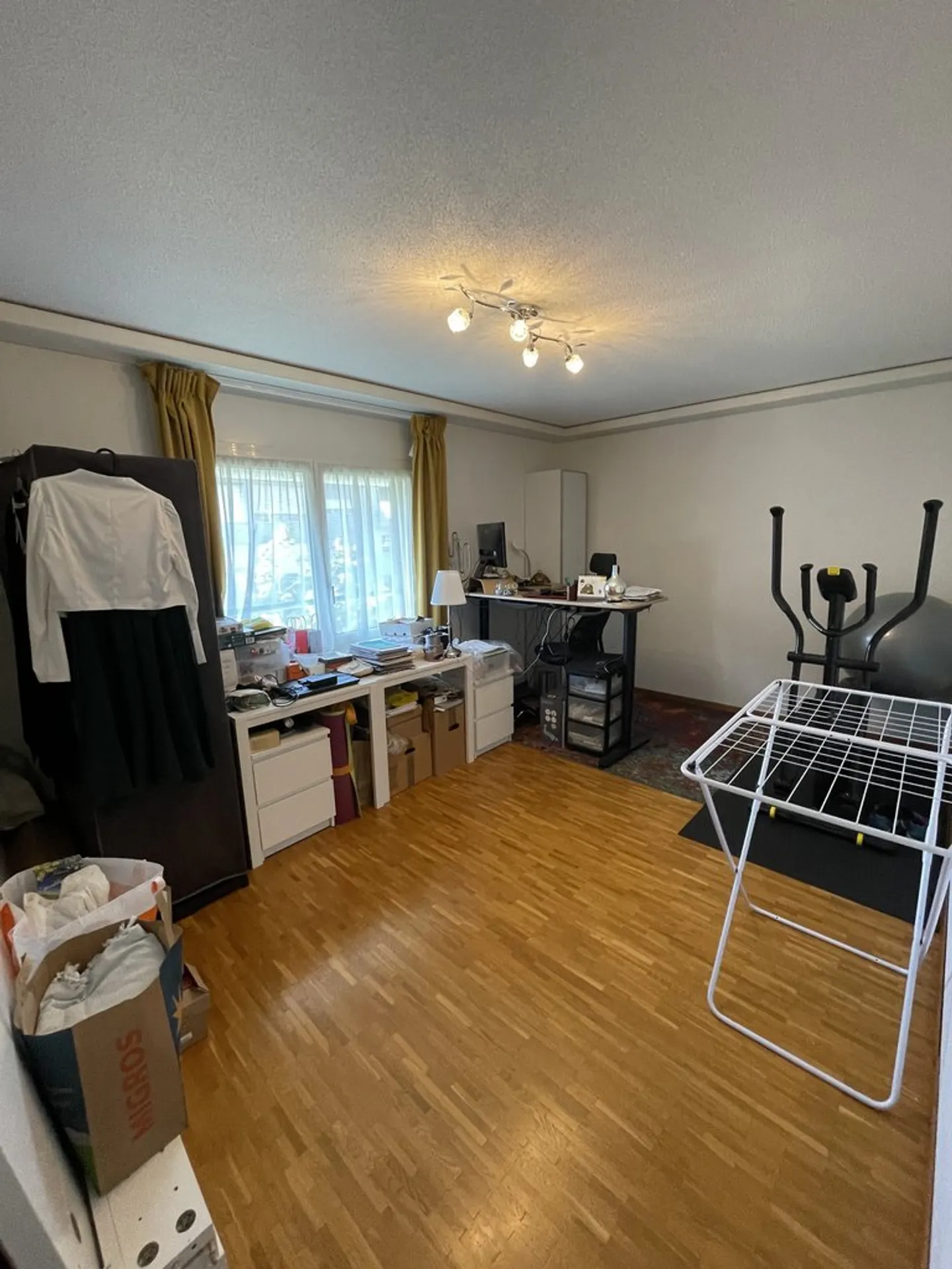Charming 3.5 Room Apartment - Photo 7 of 9