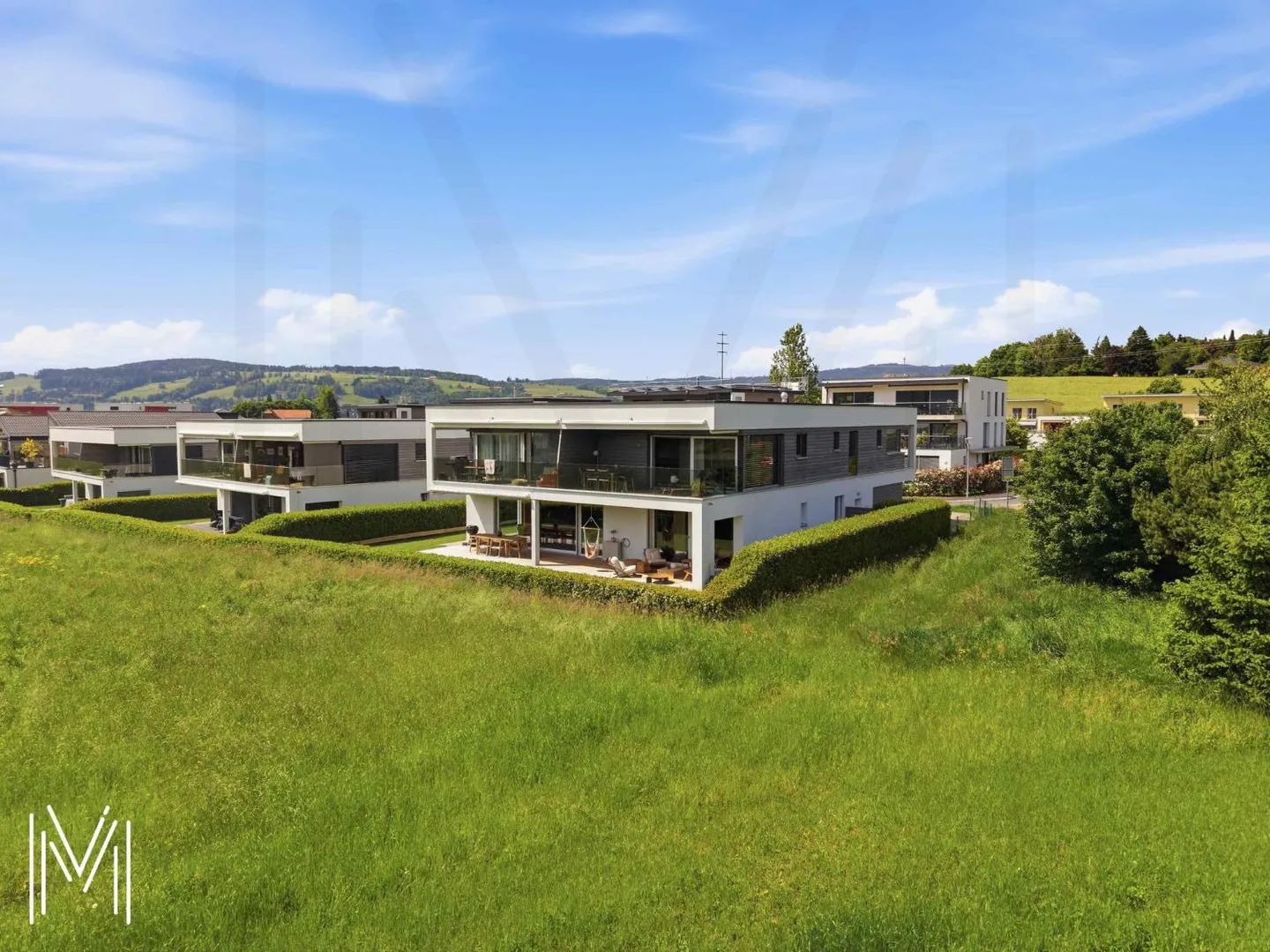 Una scatola di gioielli straordinaria nel cuore della Gruyère? Elegante appartamento di alta qualità con 4,5 stanze e giardino privato - Foto 5 di 13