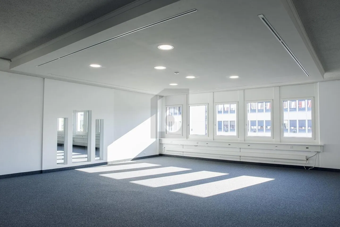 Grosszügige Bürofläche in Wallisellen - Foto 5 von 6