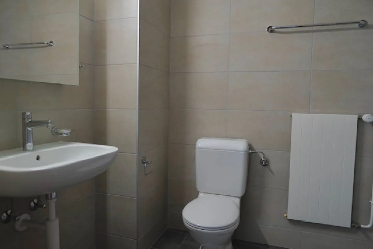 2 Camere nel Seminterrato - Foto 5 di 7