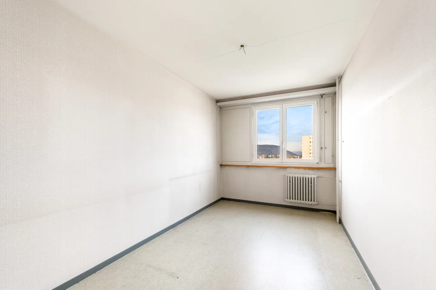 Very central 3-room apartment with a view of greenery - Photo 4 of 12