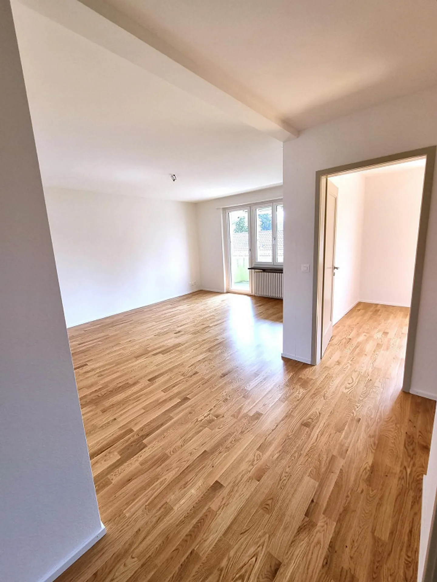 So schön! 4 1/2 Zi. Wohnung mit überdurchschnittlichen Ausbau - Foto 1 von 10