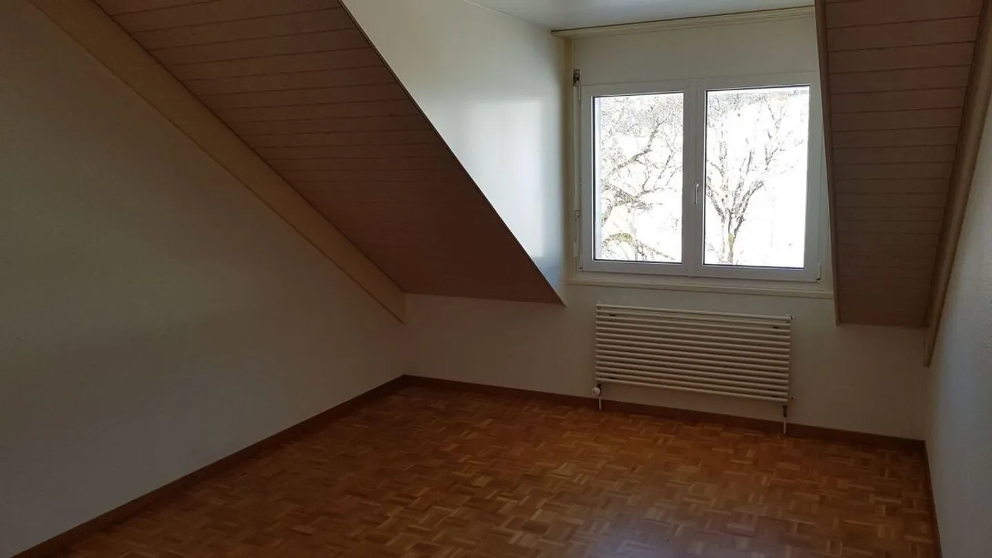 Appartamento con 3 camere parzialmente mansardato - Foto 6 di 10