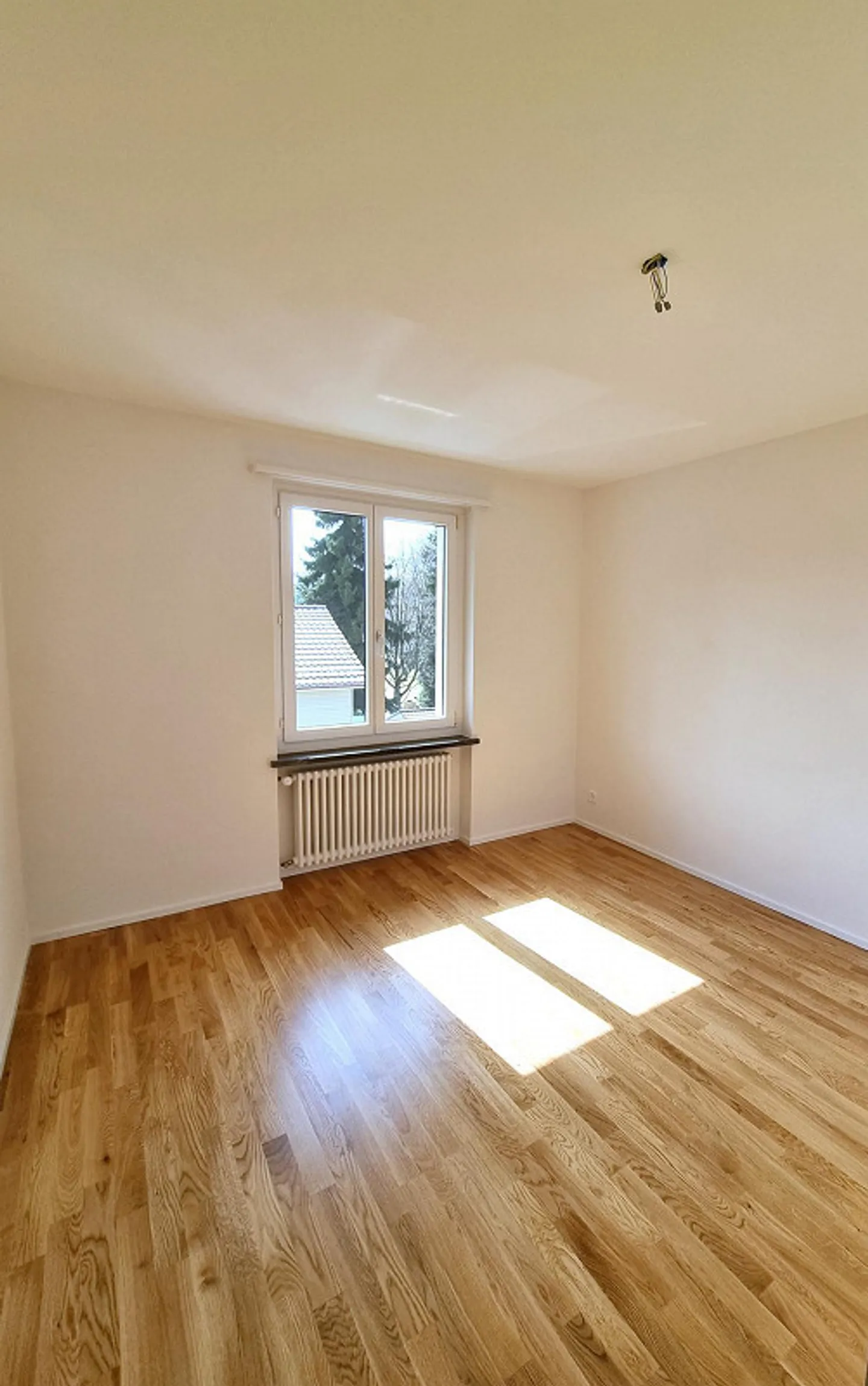 So schön! 4 1/2 Zi. Wohnung mit überdurchschnittlichen Ausbau - Foto 4 von 10