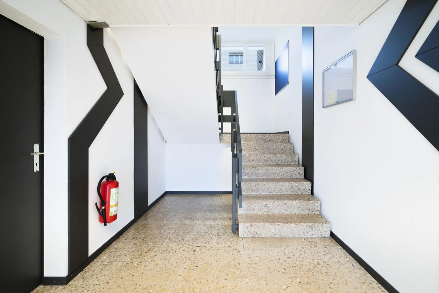 Appartamento di 4,5 stanze con balcone completamente ristrutturato. - Foto 10 di 10