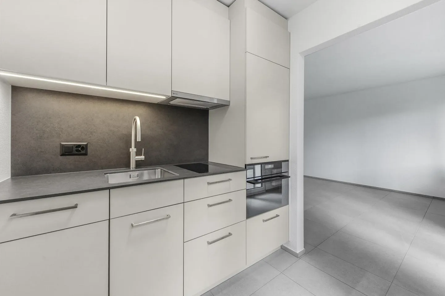 Moderne 1-Zimmerwohnung in Dübendorf - Foto 3 von 9