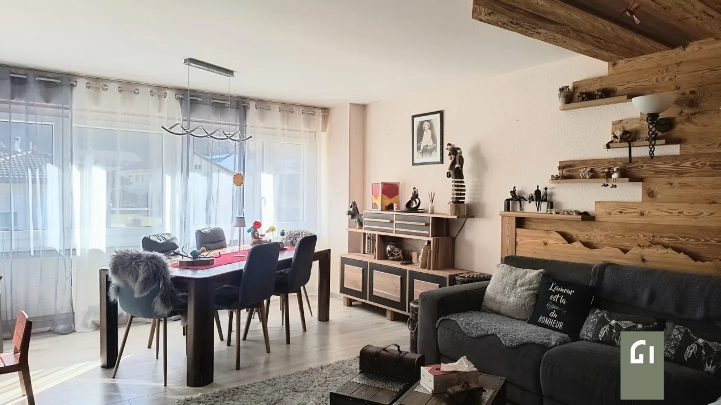Appartamento luminoso 4,5 locali - Foto 2 di 11