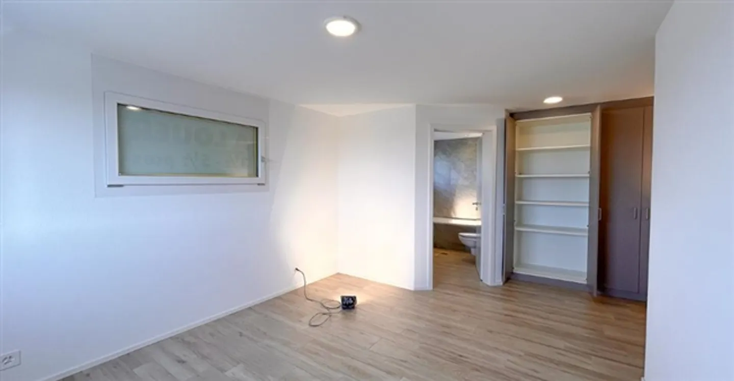 «Dépôt» - Photo 13 sur 13