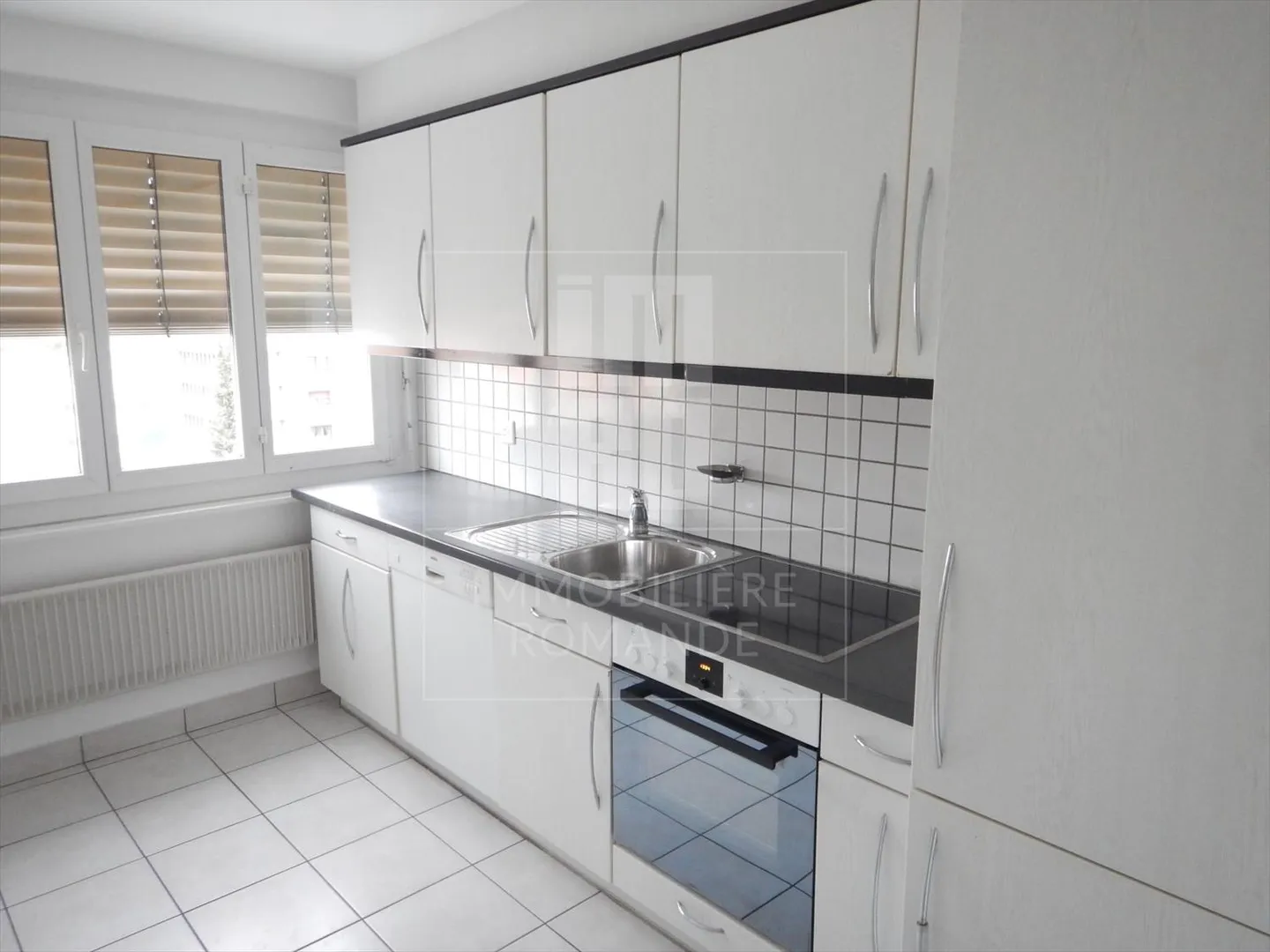Appartamento in affitto - Foto 2 di 4