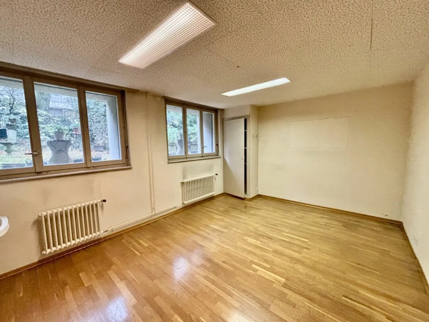 In the center of Lausanne: Soon to be renovated! Ideal for offices or physio/therapists etc. - Photo 5 of 9