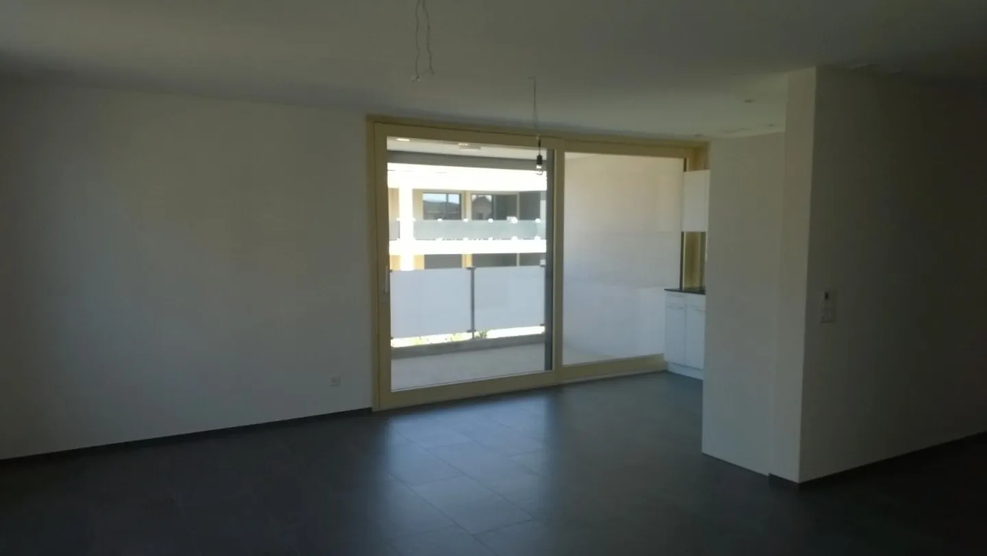 2.5 Room Apartment with Balcony - Photo 6 of 11