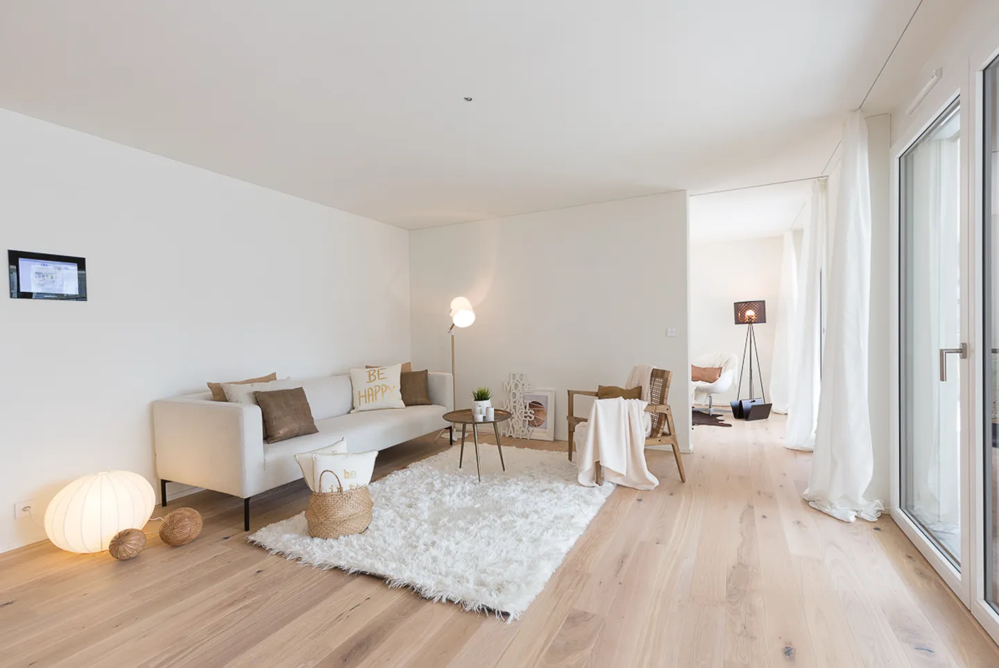 Exclusive Family Apartment in the Rastenhoschet Development - Photo 6 of 10