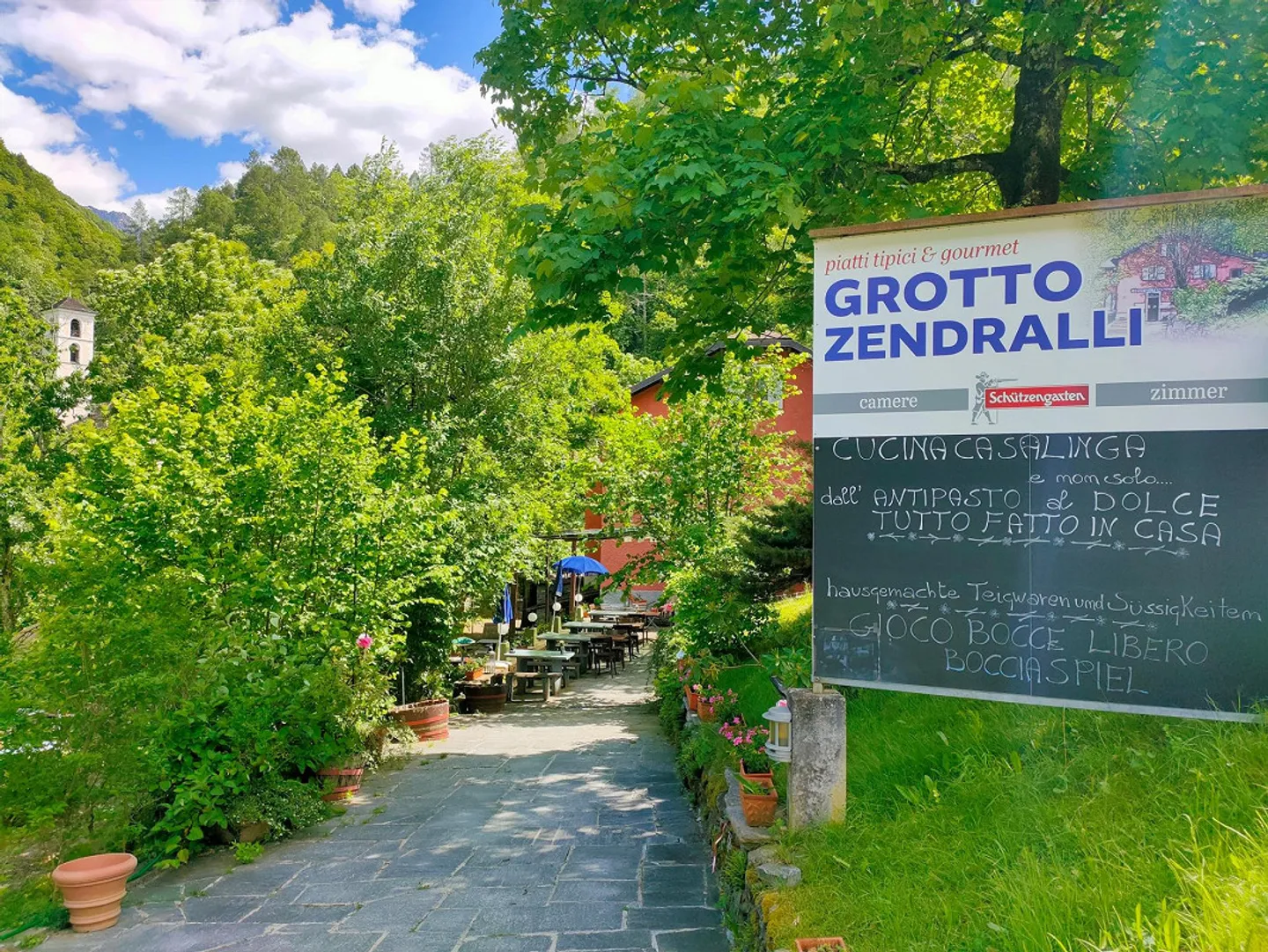 Grotto Zendralli - ristorante tradizionale e locanda a Roveredo - Foto 5 di 16