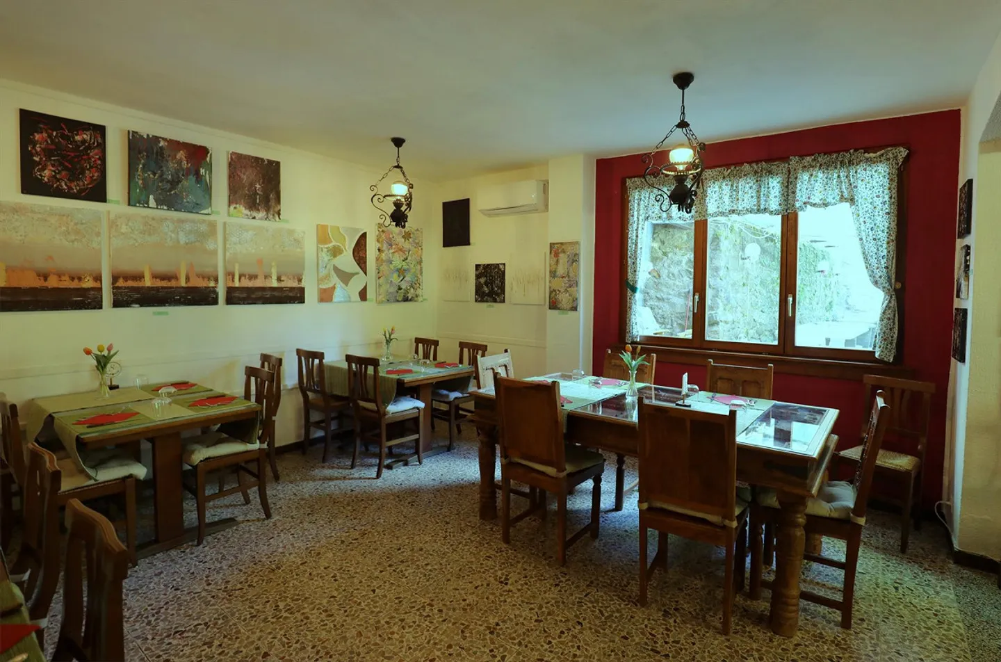 Grotto Zendralli - ristorante tradizionale e locanda a Roveredo - Foto 11 di 16