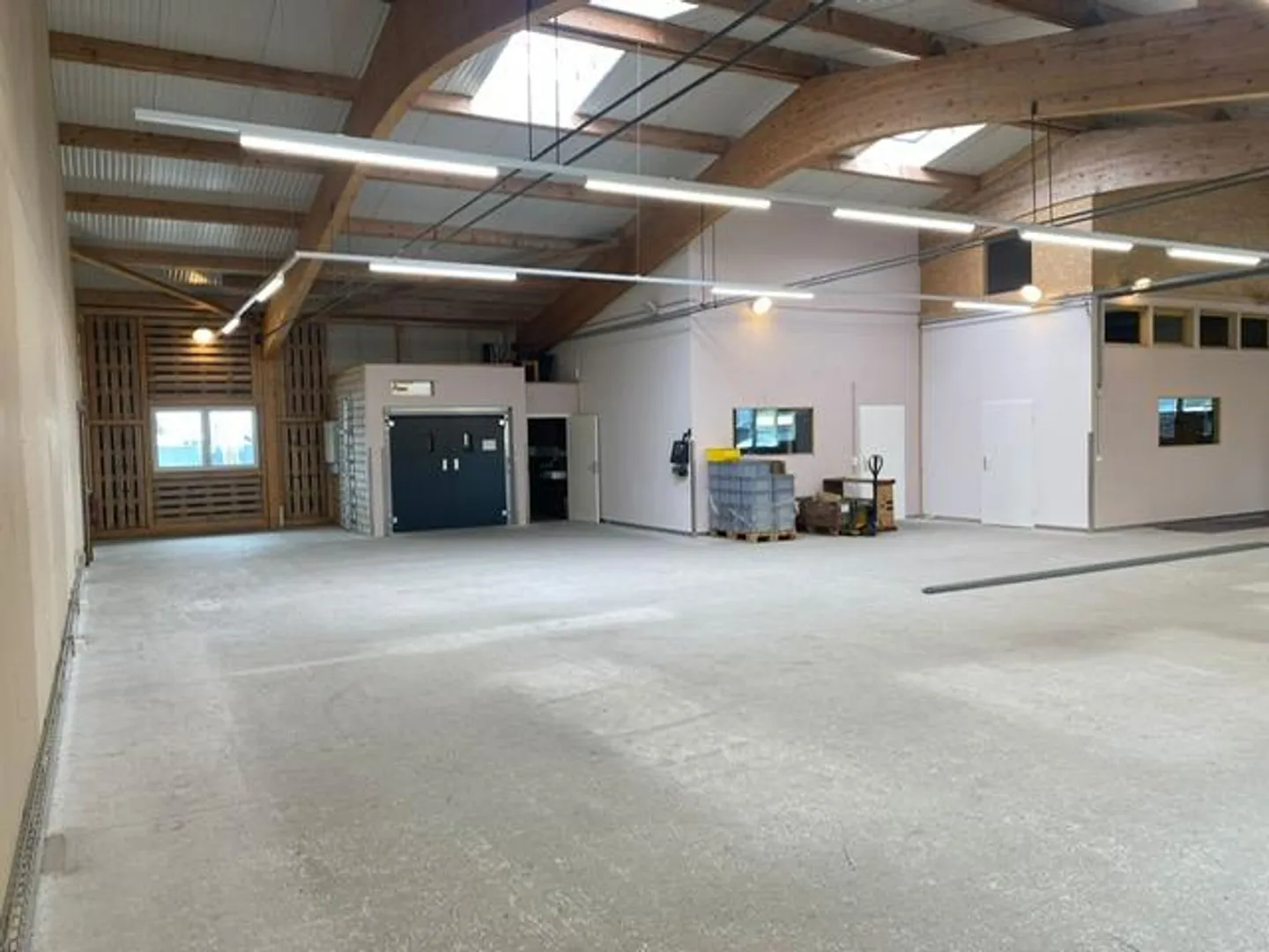 Flexible Lagerfläche in Interlaken - Foto 3 von 5