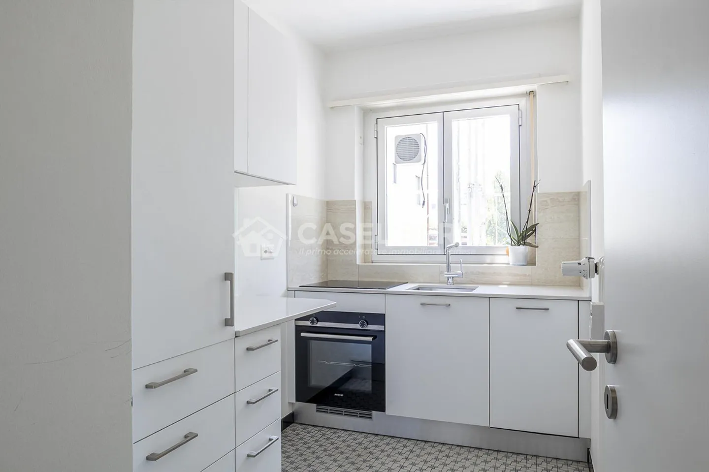 SPACIOUS 2.5 ROOMS FURNISHED APARTMENT IN LOSONE - Photo 4 of 7