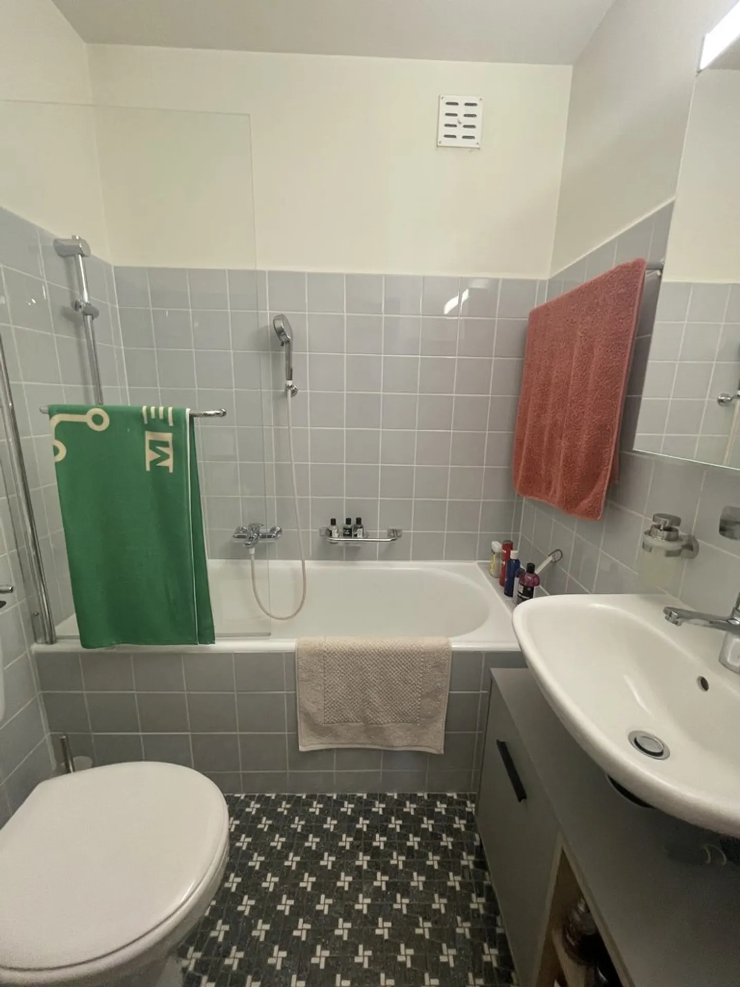 Charmante Wohnung in Romanel - Foto 5 von 7