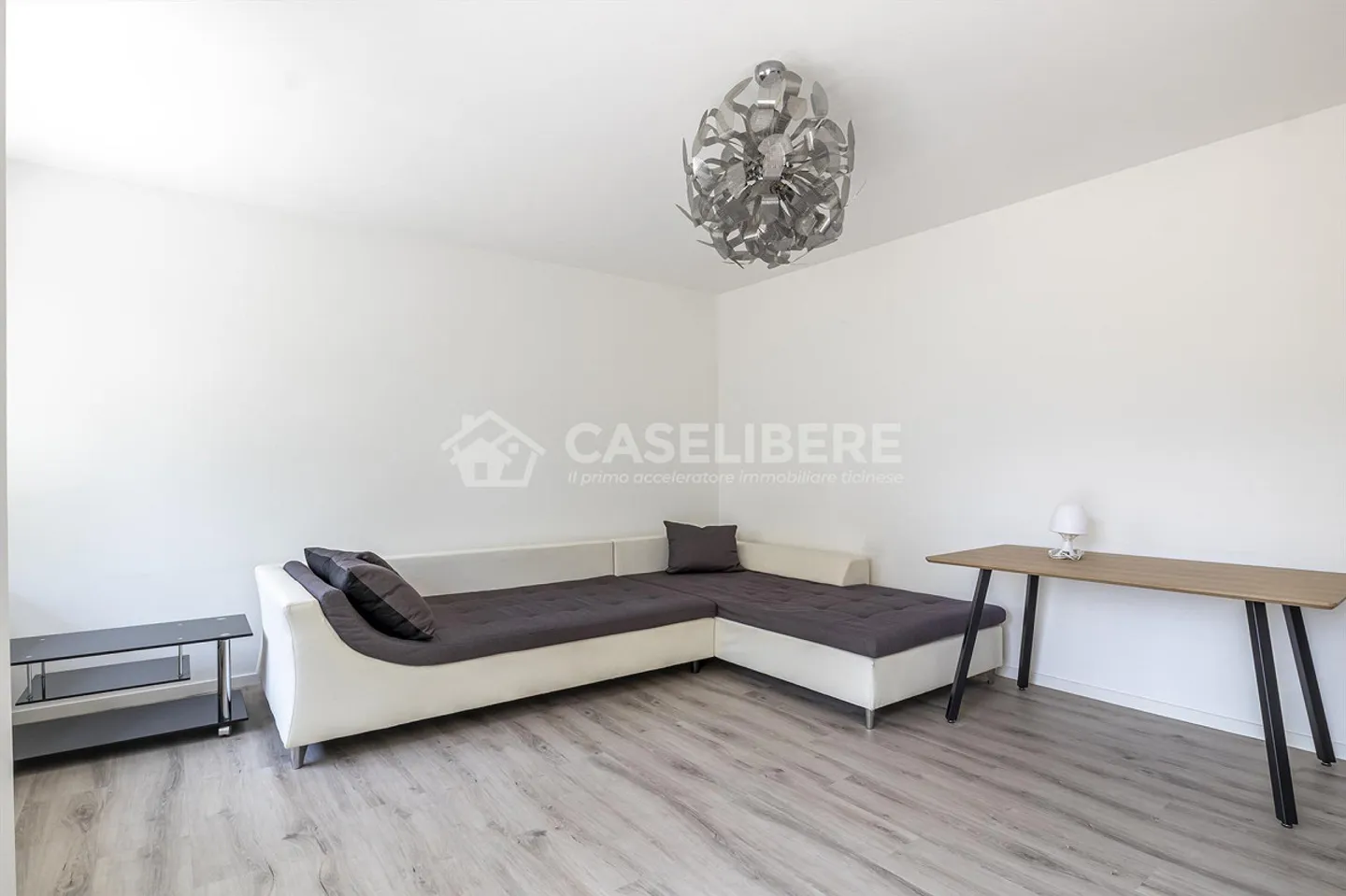 SPACIOUS 2.5 ROOMS FURNISHED APARTMENT IN LOSONE - Photo 2 of 7