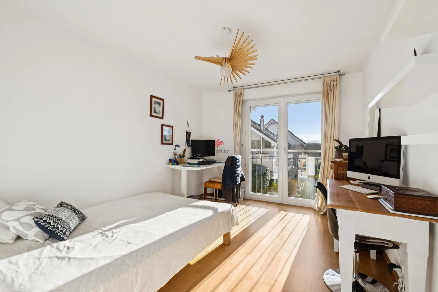 Comfort, low charges, garden, your future villa - Photo 5 of 10