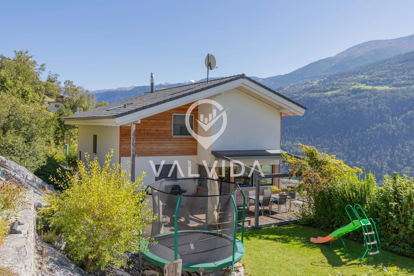 Einfamilienhaus mit Weitsicht auf das Rhonetal - Foto 7 von 34