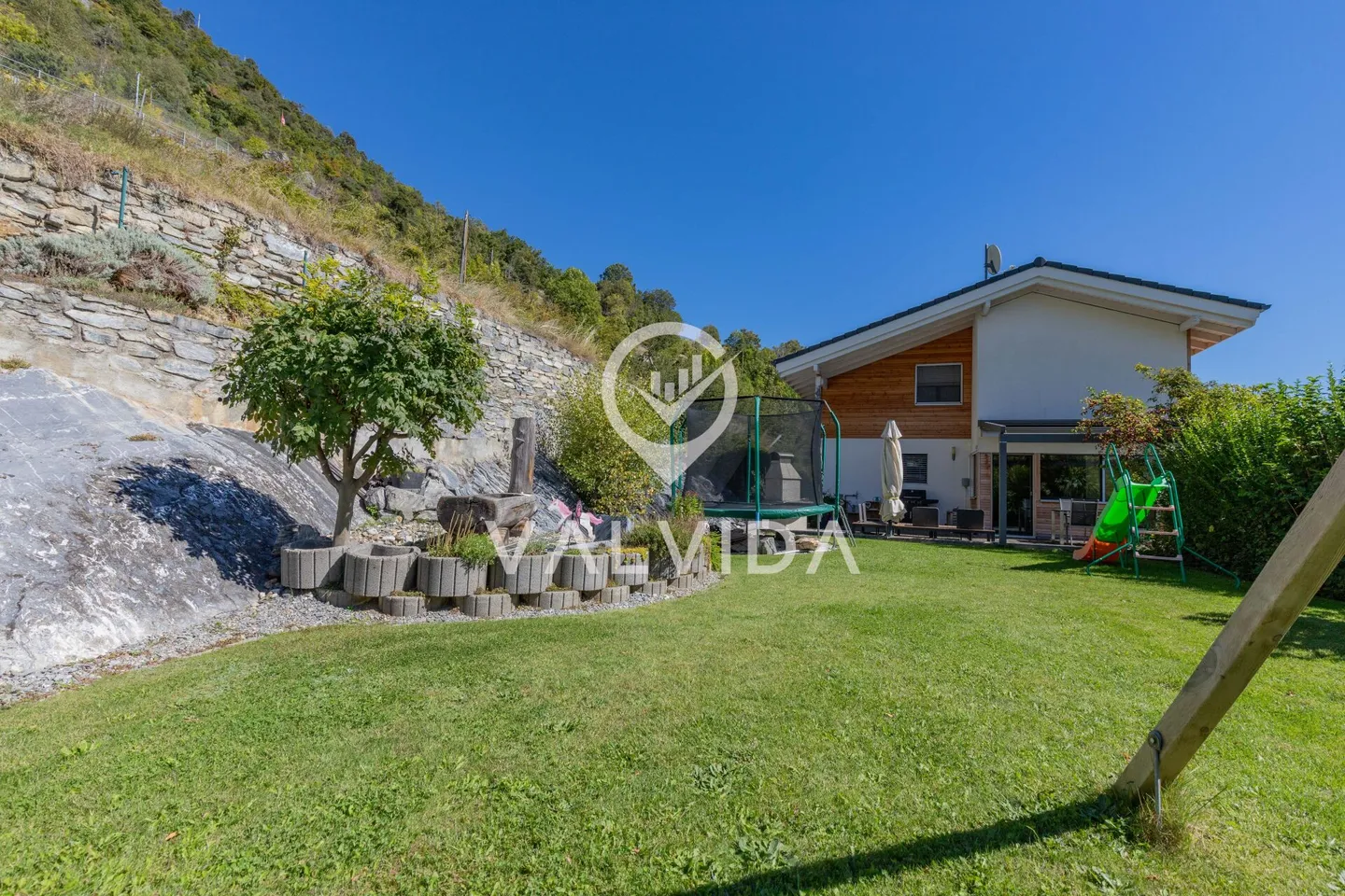 Einfamilienhaus mit Weitsicht auf das Rhonetal - Foto 10 von 34