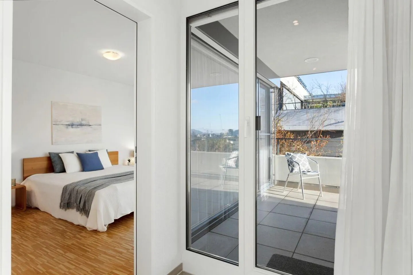 Exklusives Terrassenhaus mit Aussicht - Foto 3 von 13