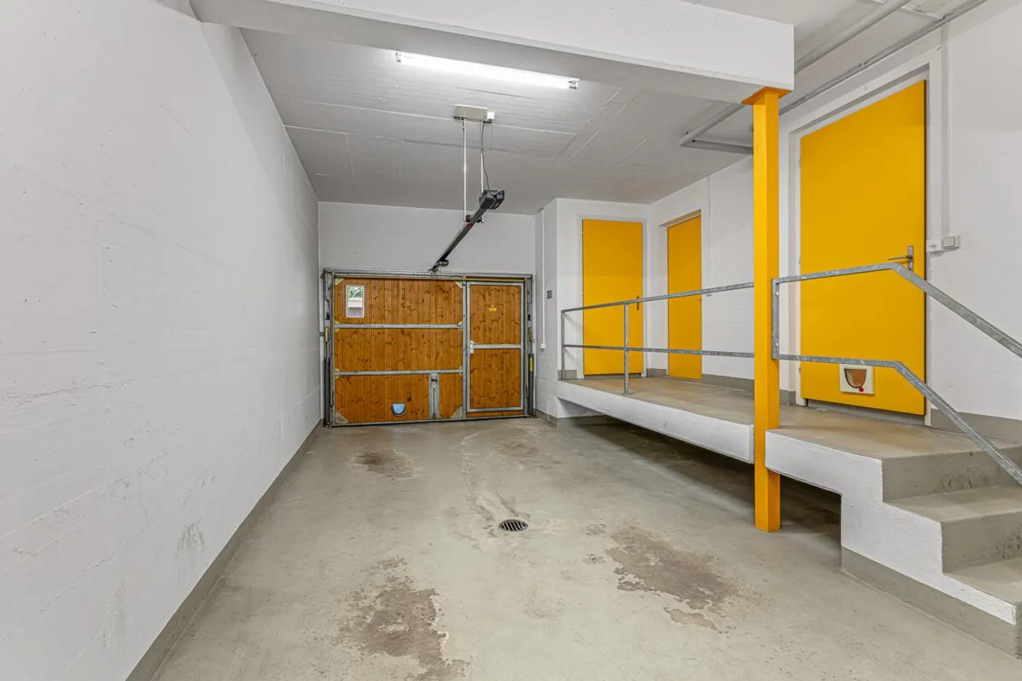 Casa unifamiliare appena ristrutturata con molto spazio esterno e garage - Foto 19 di 25