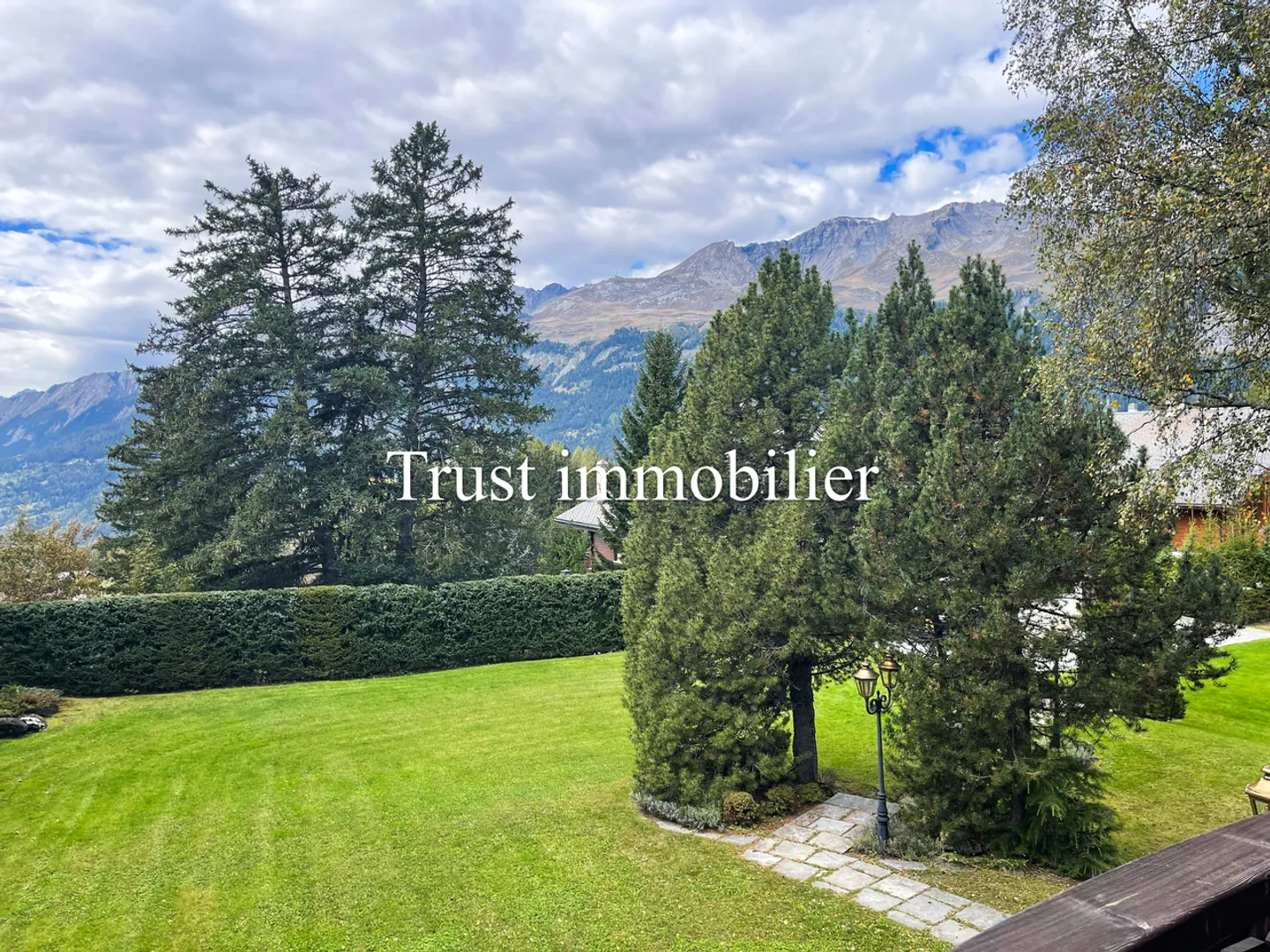 Baugrundstück mit Chalet in Crans - Foto 4 von 5