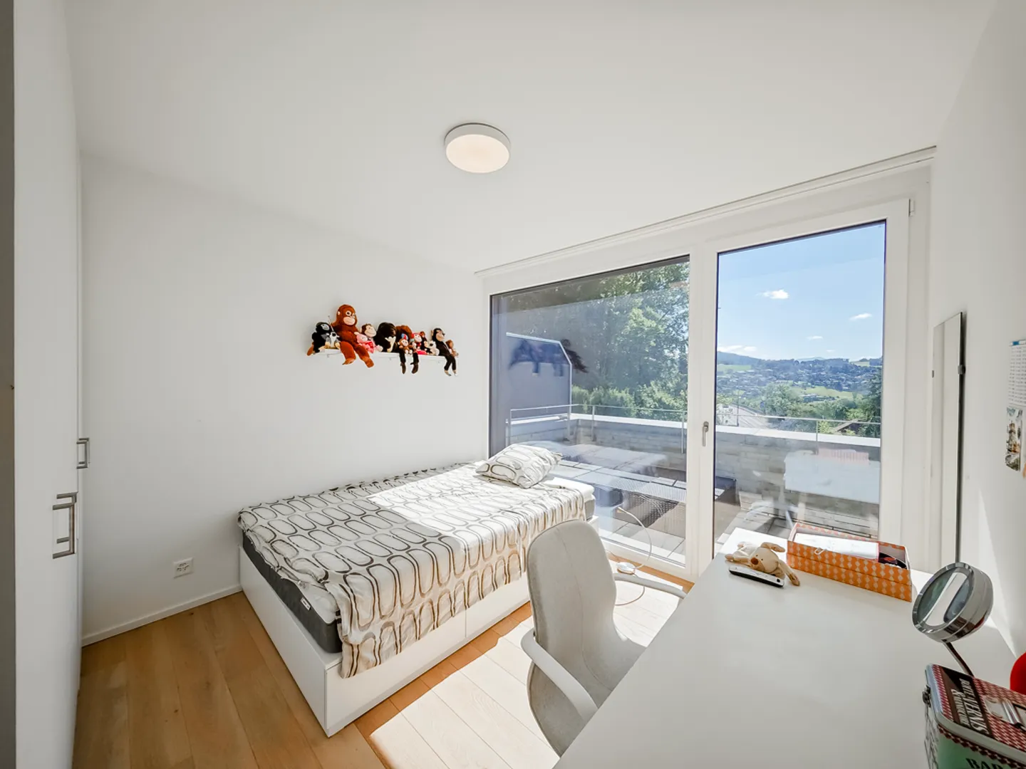 Attico di 4.5 locali con vista panoramica sul lago - Foto 8 di 12