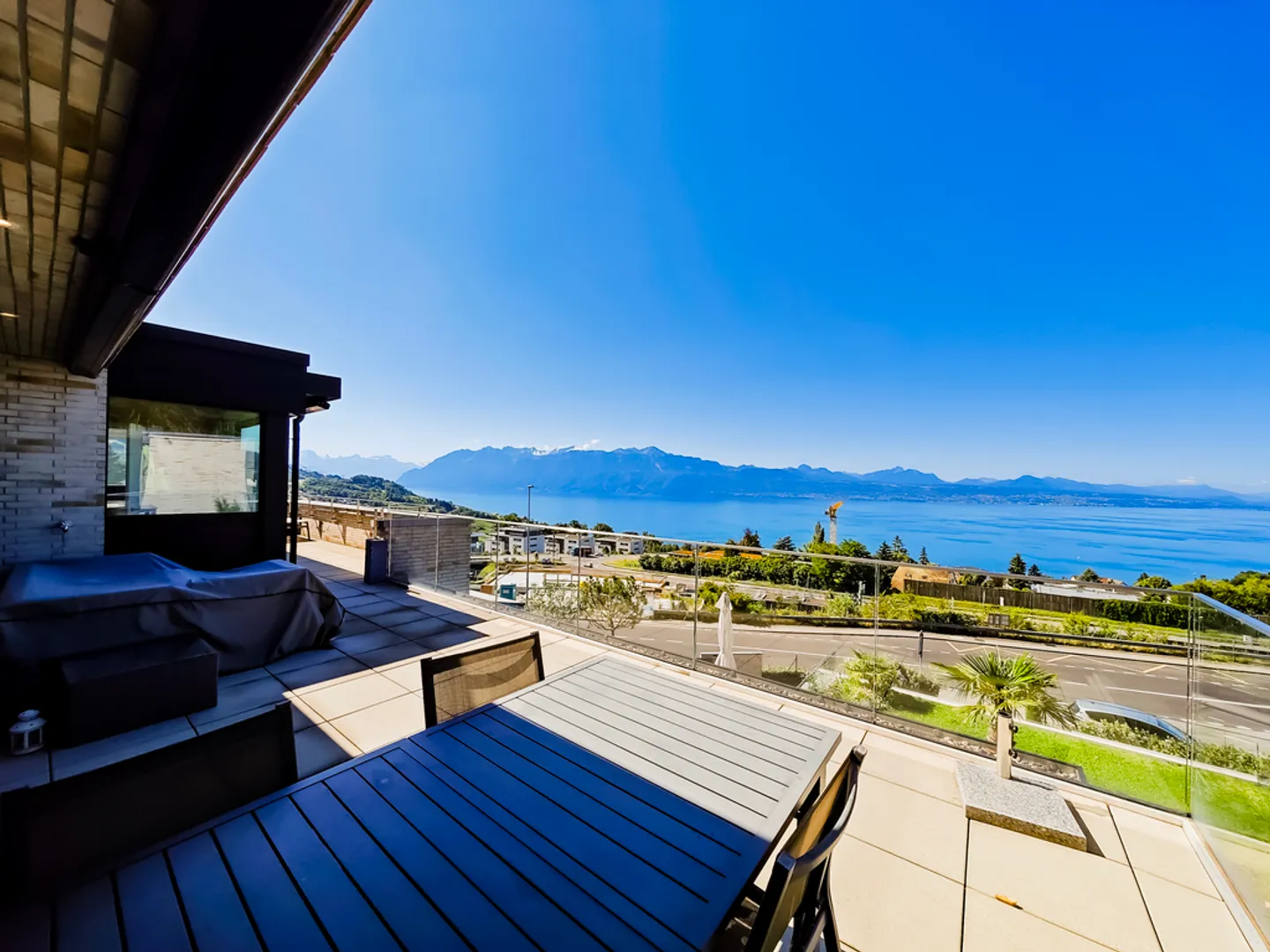 Attico di 4.5 locali con vista panoramica sul lago - Foto 12 di 12