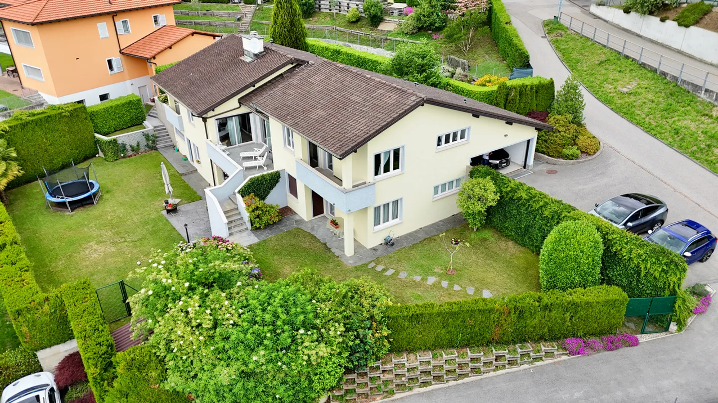 Raffinierte charmante Villa mit Garten und Poolmöglichkeit - Foto 33 von 37