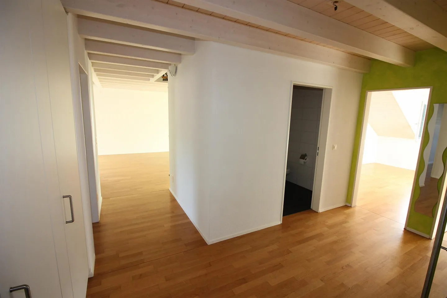 Moderno appartamento duplex di 4,5 stanze a Oberdiessbach - Foto 9 di 12