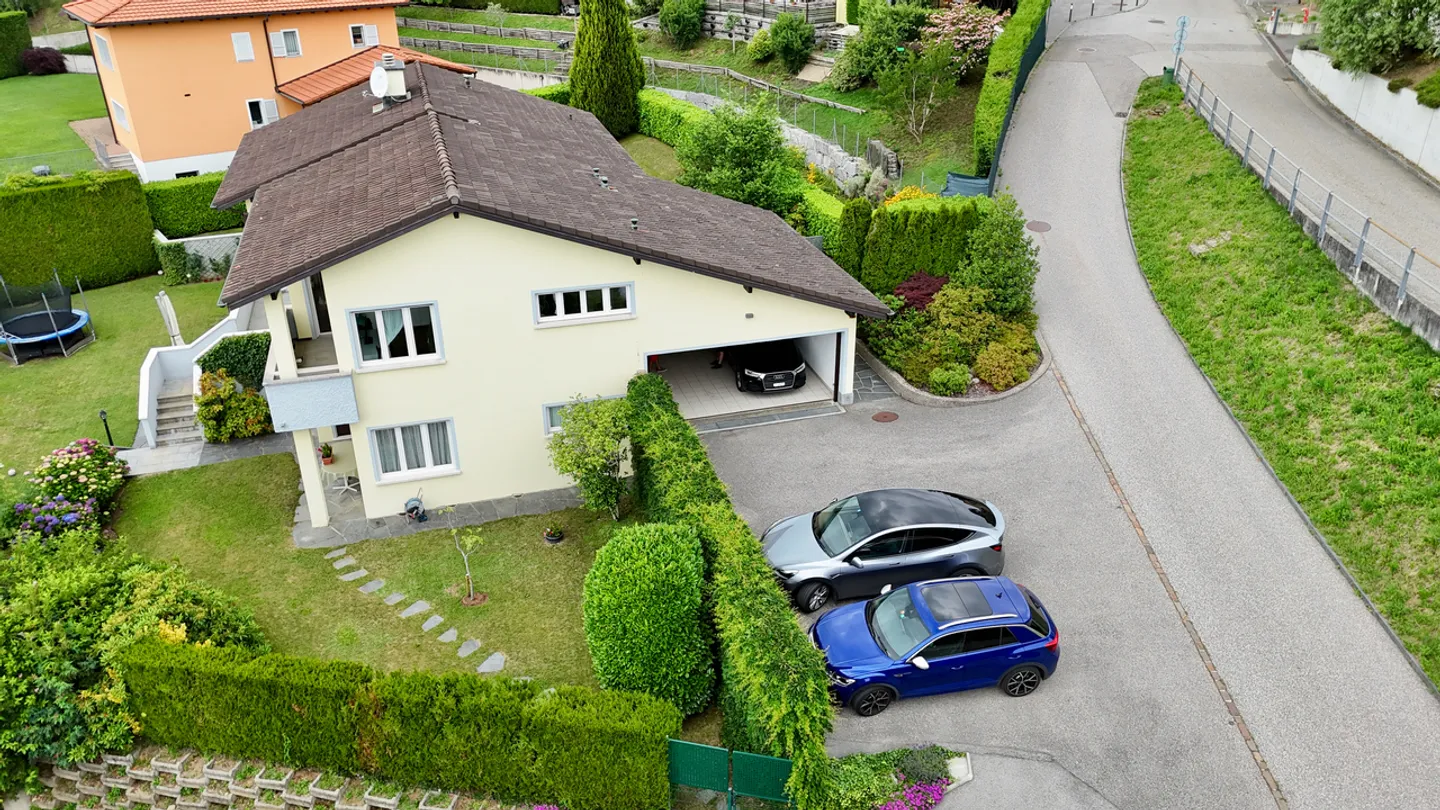 Raffinierte charmante Villa mit Garten und Poolmöglichkeit - Foto 34 von 37