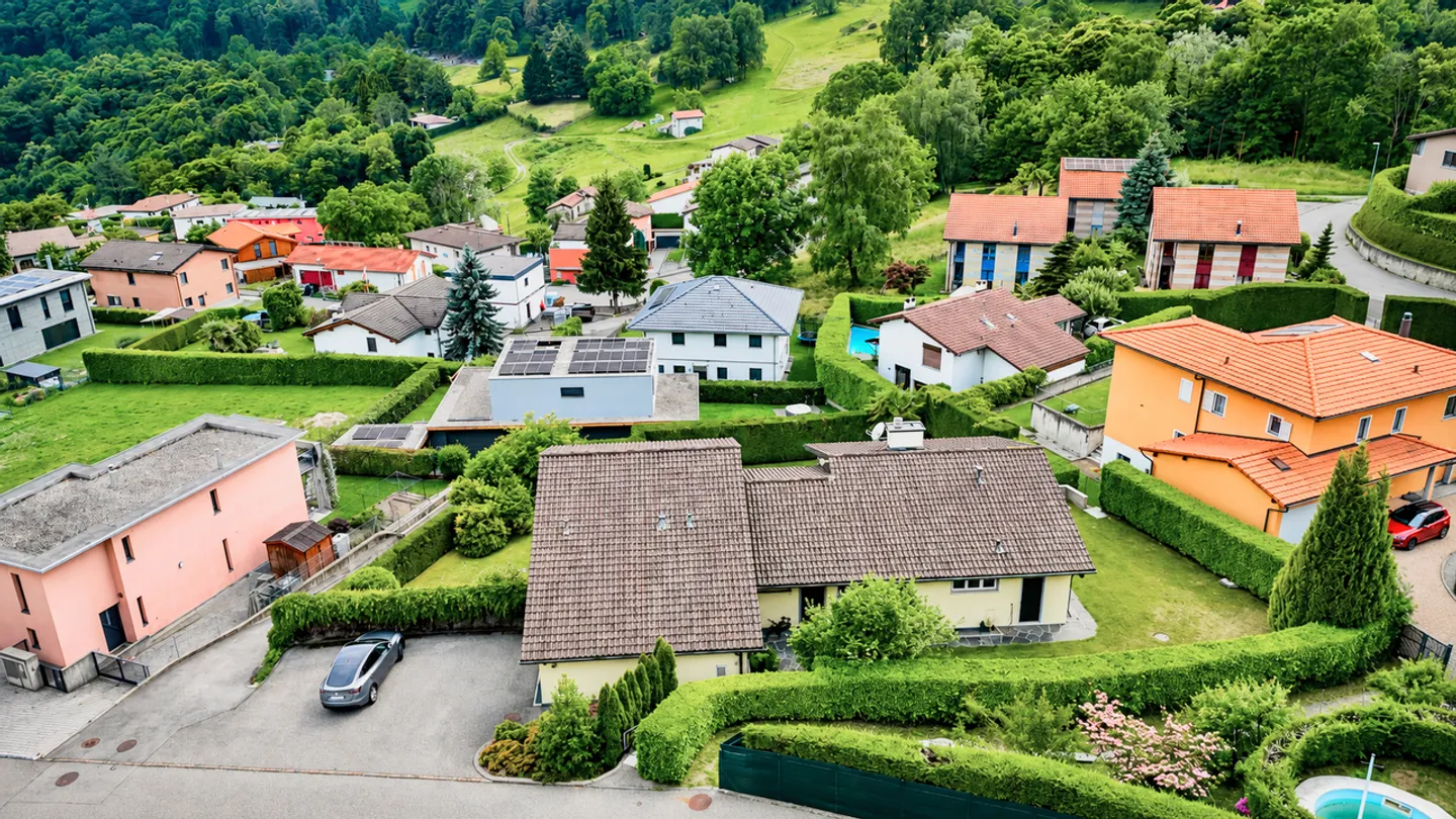 Raffinierte charmante Villa mit Garten und Poolmöglichkeit - Foto 36 von 37
