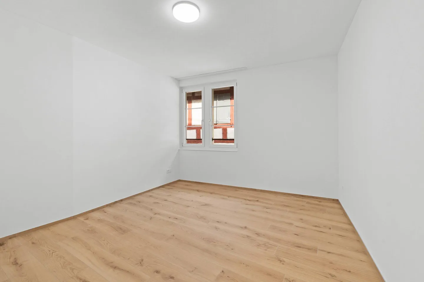 Cozy 3.5 Room Apartment in the Heart of Lichtensteig - Photo 9 of 11