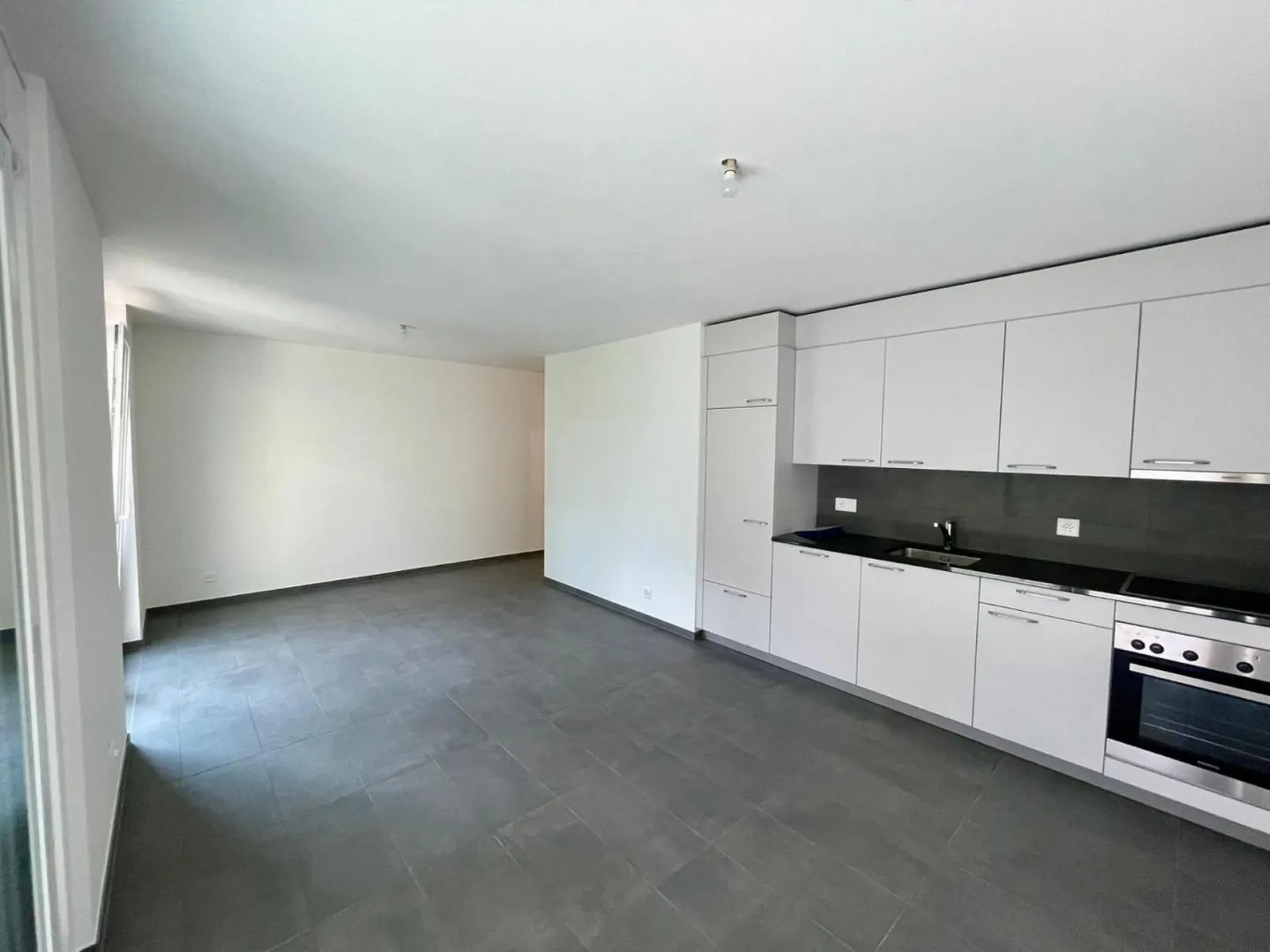 Une nouvelle maison, 2.5 chambres modernes - Photo 2 sur 5