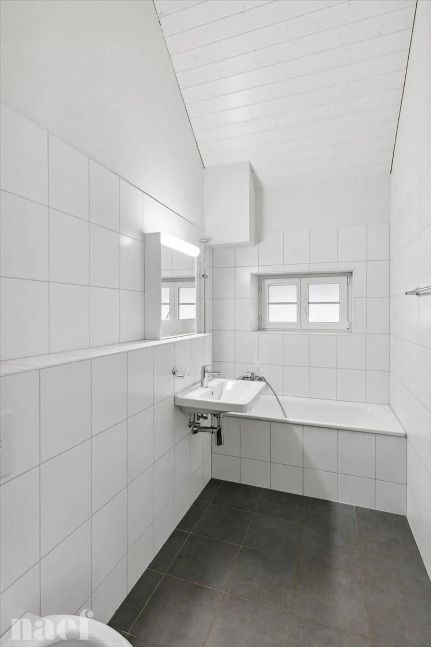 4.5-room apartment in a village house - Photo 8 of 12