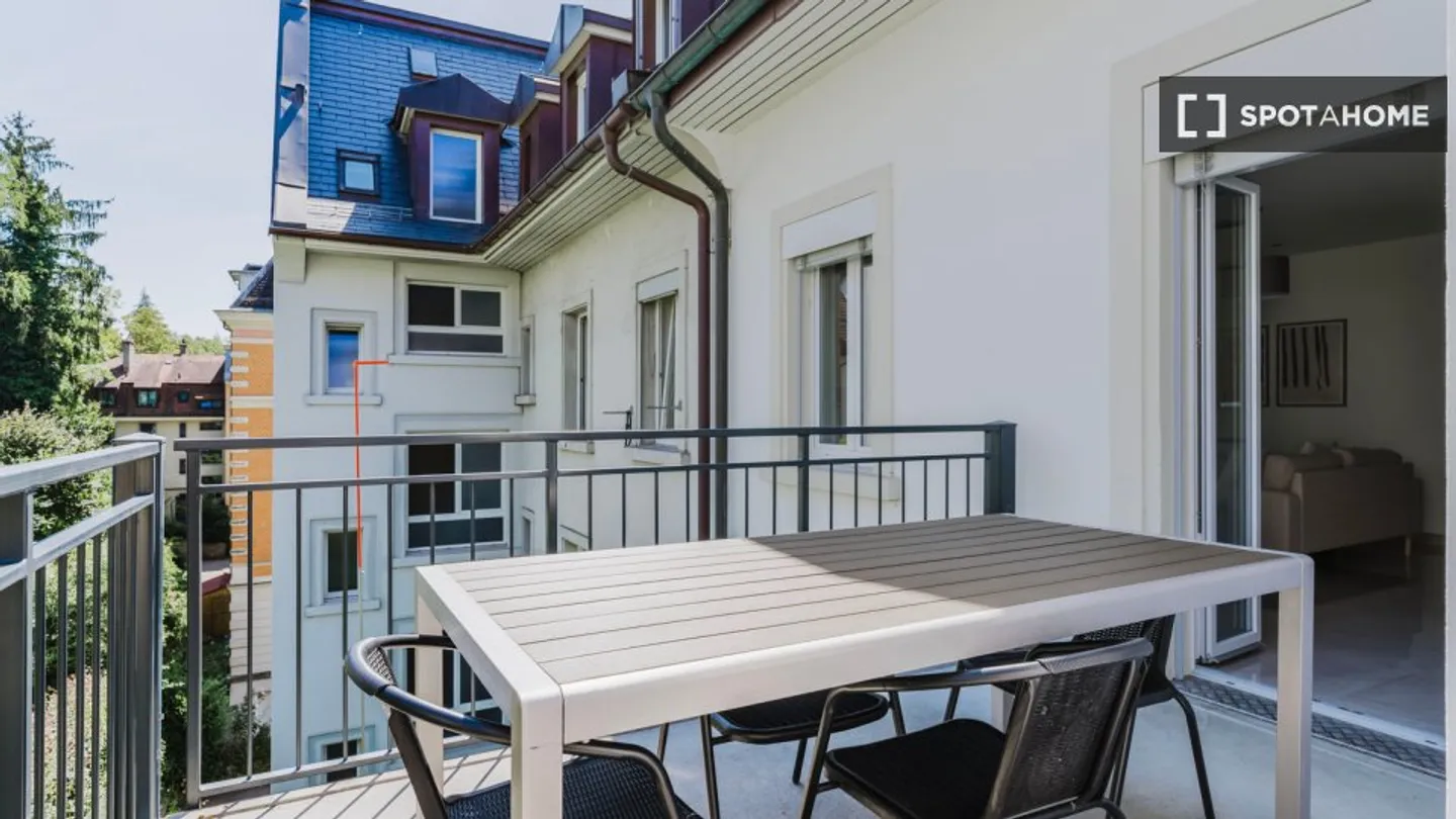 Appartement à louer - Photo 3 sur 18