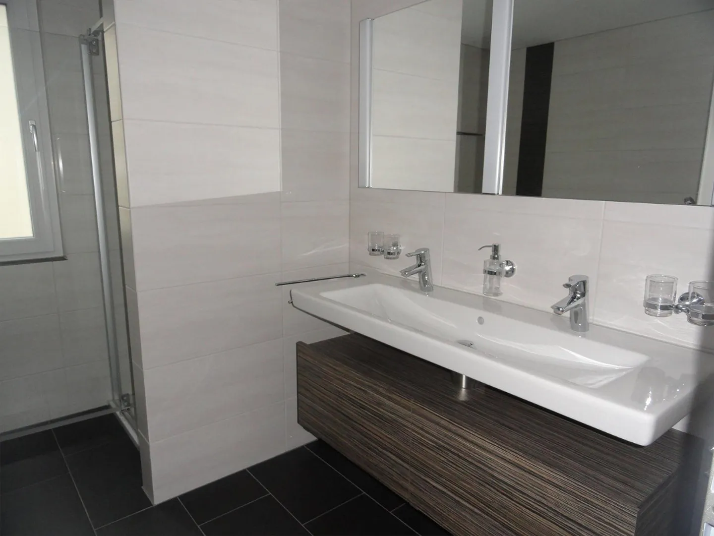 Appartamento mansardato 4 1/2 locali moderno-tranquillo-centrale - Foto 4 di 7