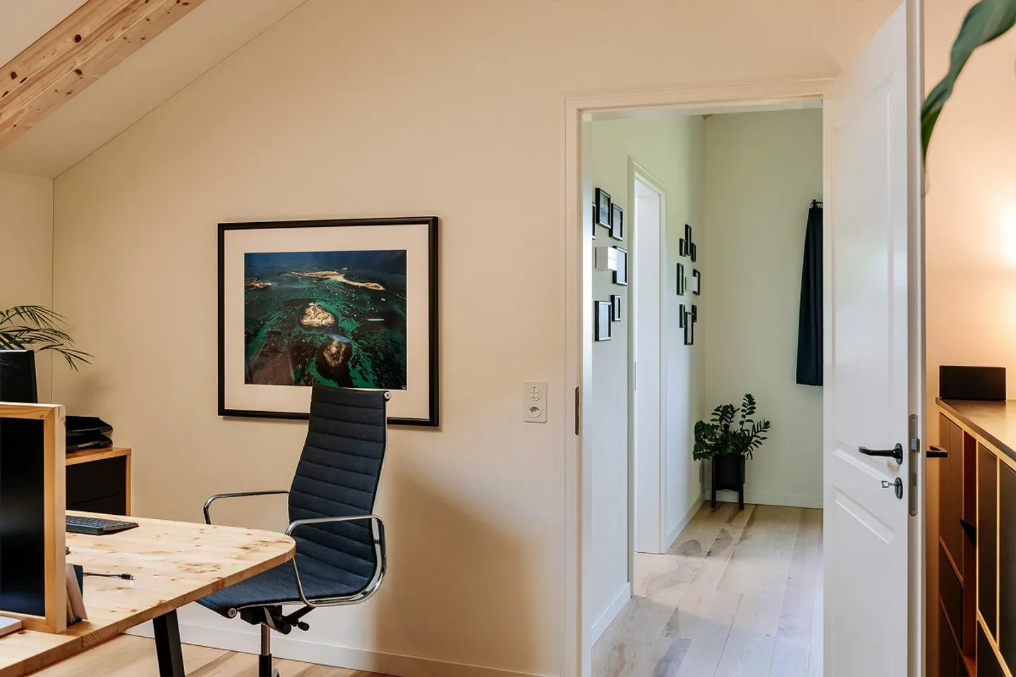 Maison de campagne moderne neuve avec équipements de luxe, vue dégagée et maison intelligente - Photo 6 sur 22