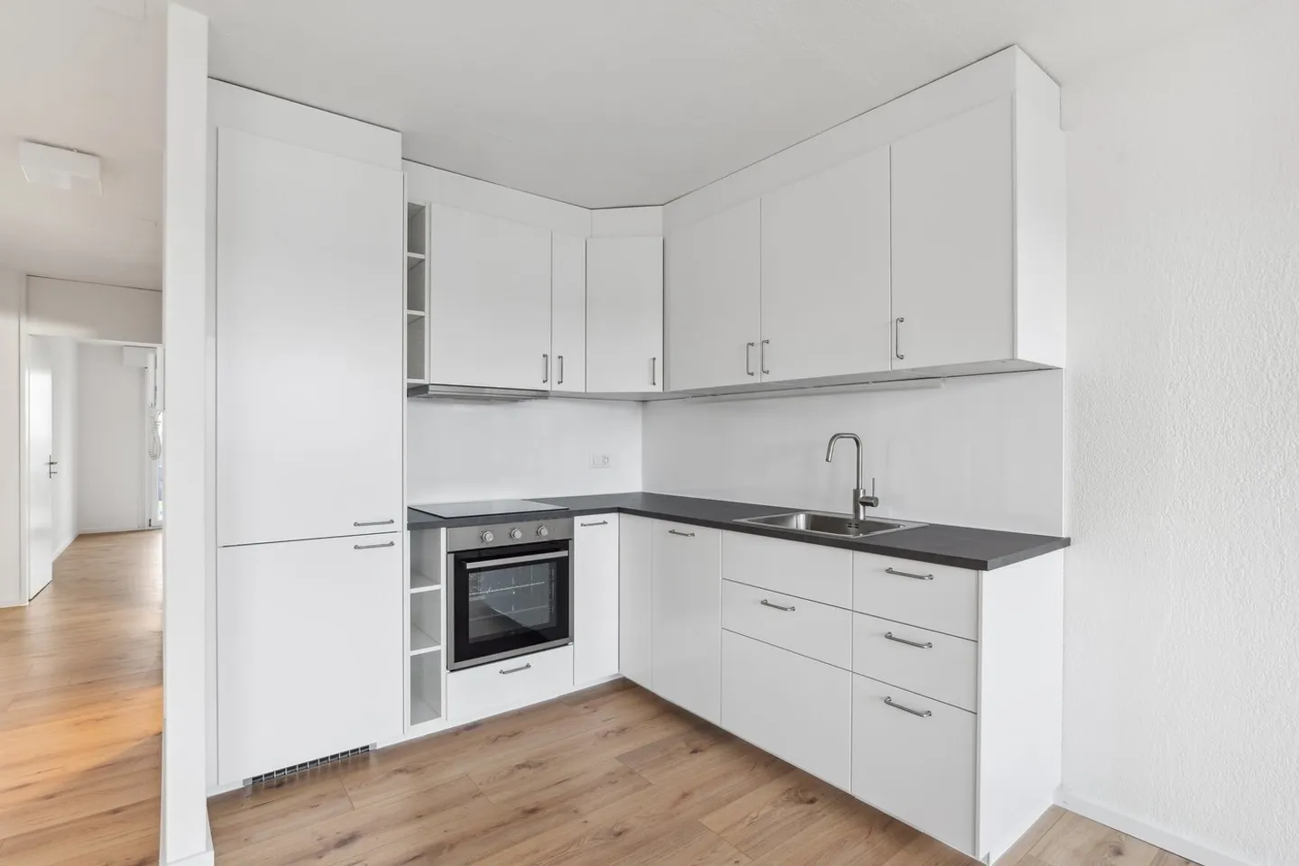 Appartamento recentemente ristrutturato! Offerta speciale: 1° netto gratis! - Foto 5 di 10