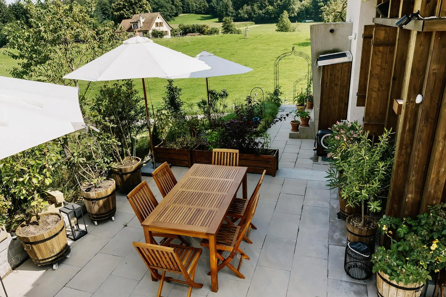 Maison de campagne moderne neuve avec équipements de luxe, vue dégagée et maison intelligente - Photo 16 sur 22