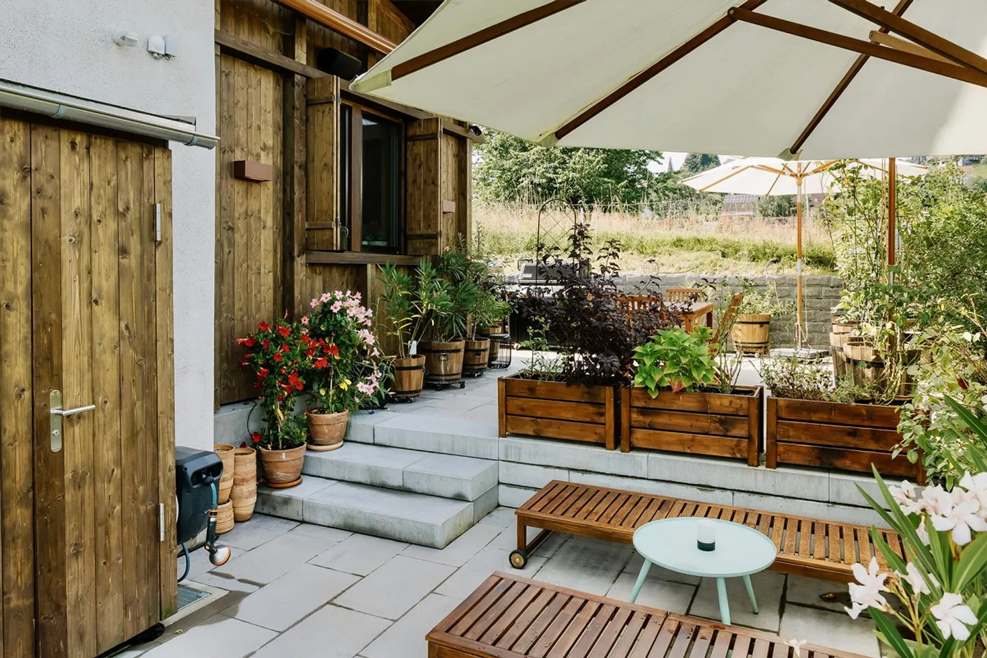 Maison de campagne moderne neuve avec équipements de luxe, vue dégagée et maison intelligente - Photo 18 sur 22