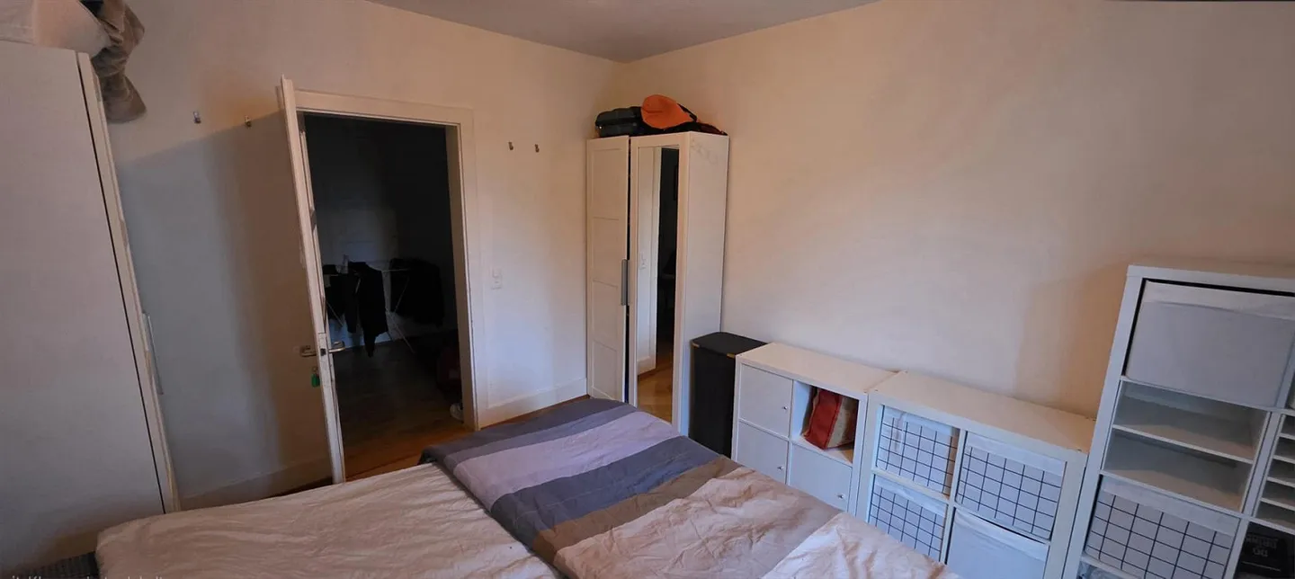 Helles Zimmer mit Balkon in gemütlicher 3er-WG - Foto 3 von 9