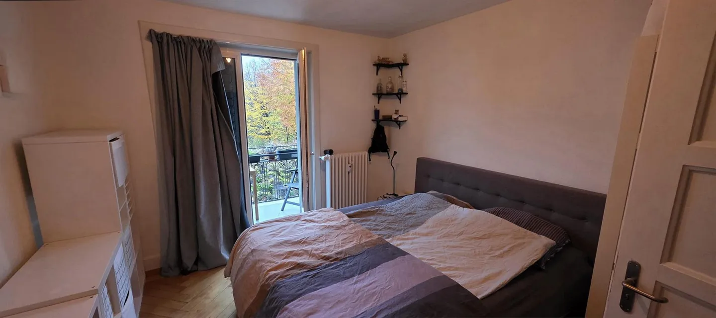 Helles Zimmer mit Balkon in gemütlicher 3er-WG - Foto 2 von 9