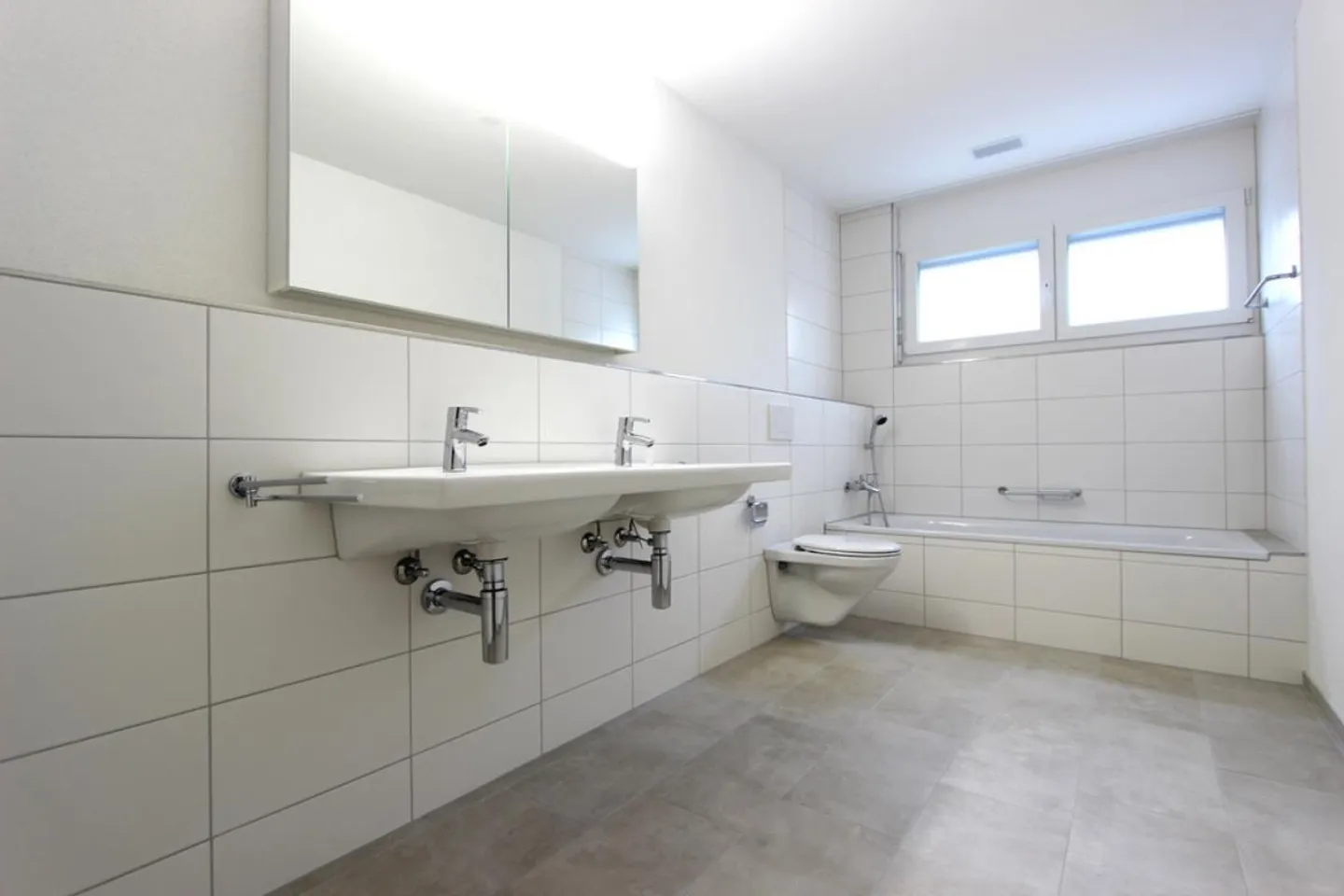 Spacious Apartment by the Talbach - Photo 5 of 9