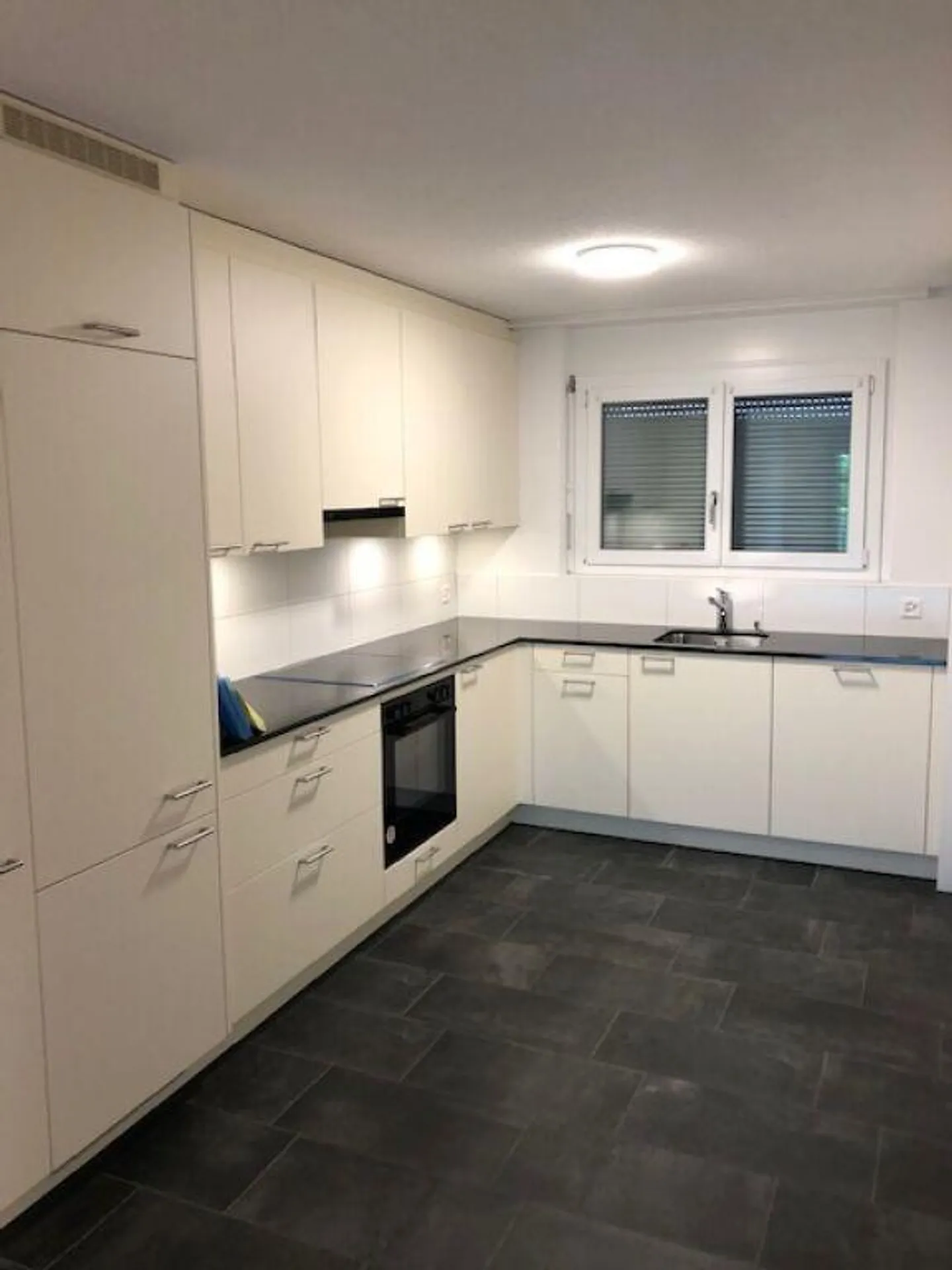 Child-friendly 4.5 room apartment in Worben - Photo 2 of 9